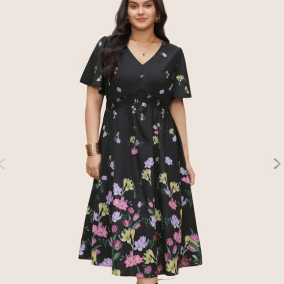 BloomChic Plus Size Floral Print Shirred Pocket Ruffle Sleeve Dress 4XL us26 - Picture 1 of 5